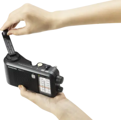 MMR77 Mutli-Powered Radio